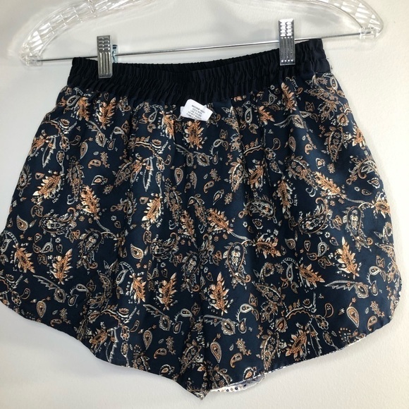 Short - Picture 5 of 8